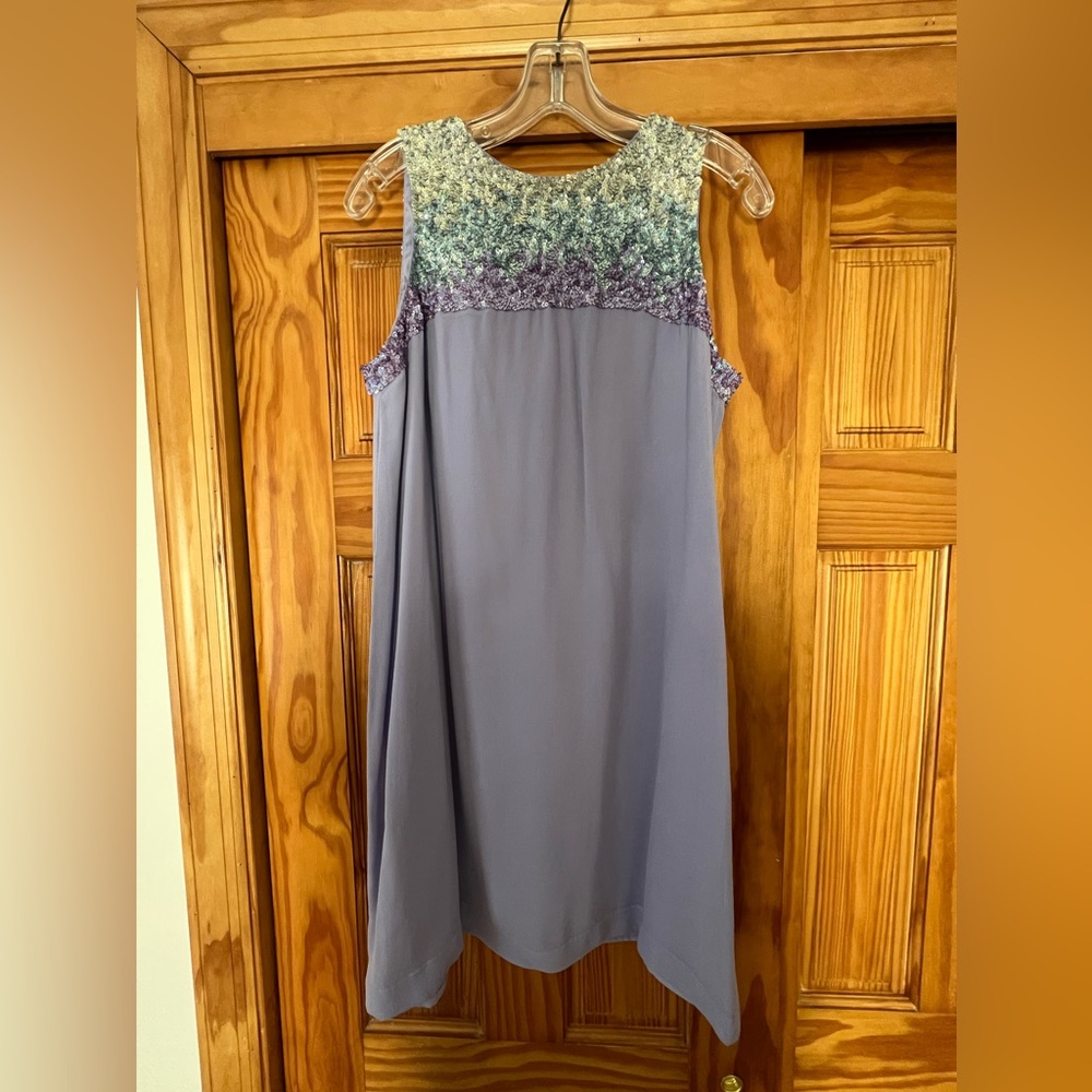 Women’s shift dress
